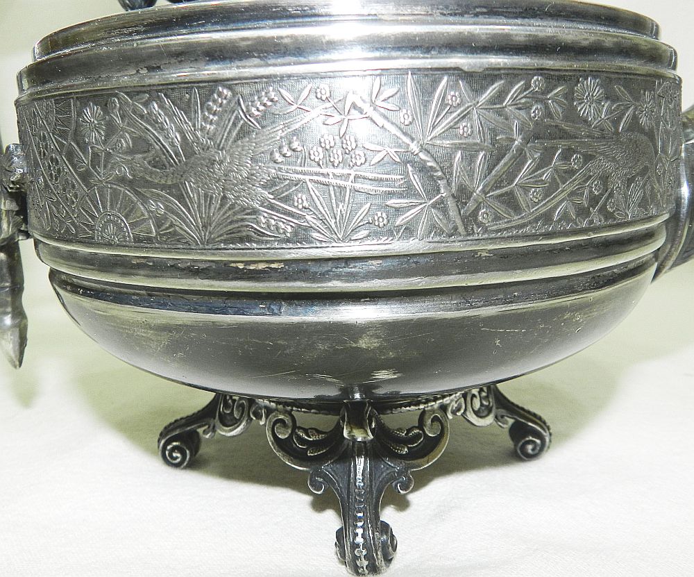 THÉIÈRE ET SUCRIER en métal argenté – Orfèvre Victor Saglier – Style Louis XV, d EUR 60,00 - FR